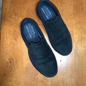 Men’s Skechers black suede loafers